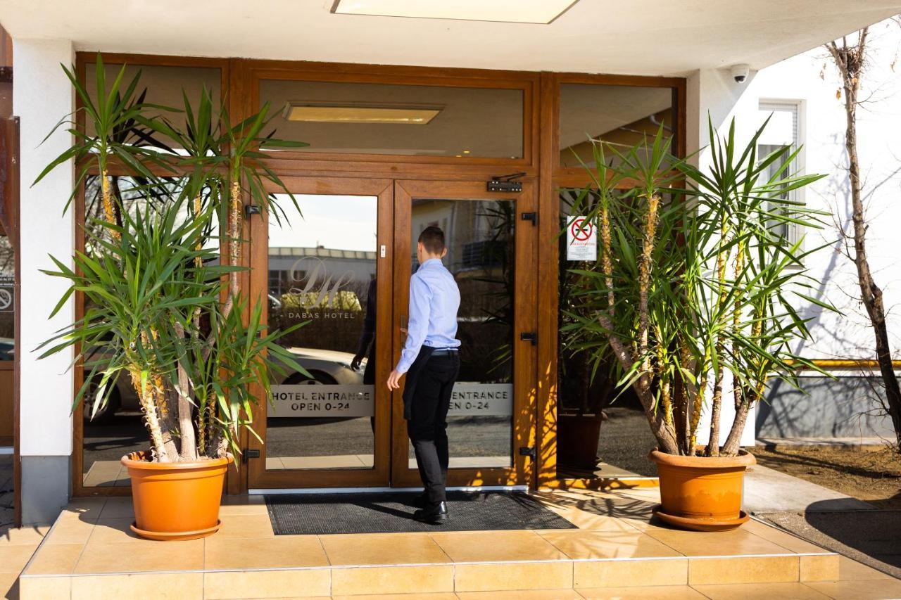 Dabas Hotel ภายนอก รูปภาพ