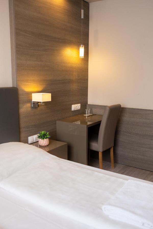 Dabas Hotel ภายนอก รูปภาพ